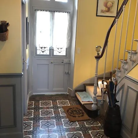 L'insouciance En Champagne Vincelles (Marne)